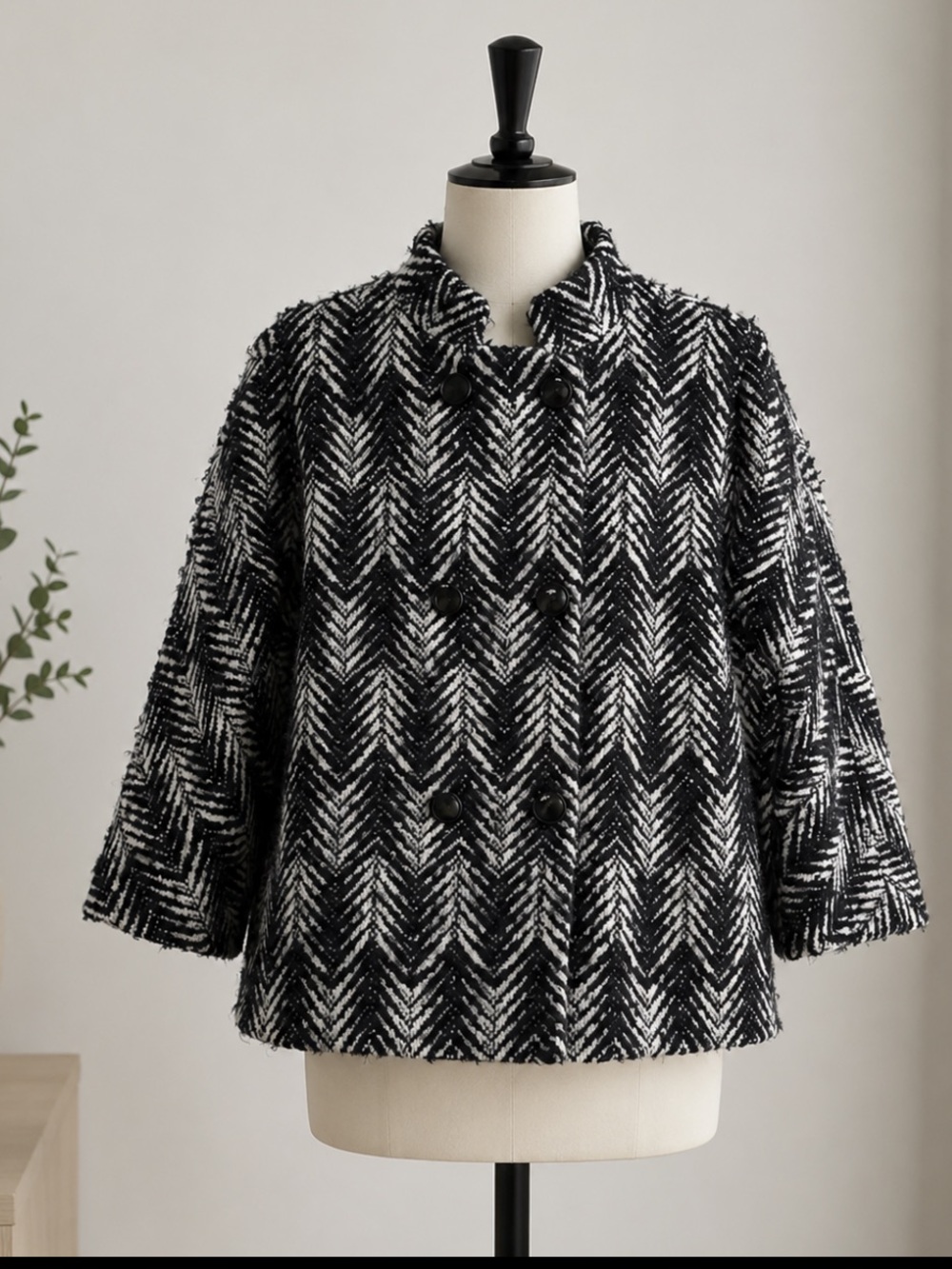 MaxMara Black/White Chevron Double-Breasted Wool Blend Textured Peacoat Size 8 - Picture 1 of 10